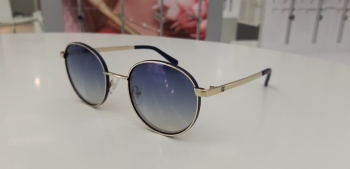 GUESS 6947 32 X