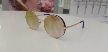 GUESS 7606 28 X