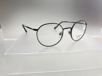 Vogue  4183 352