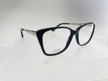 Guess  2720 001