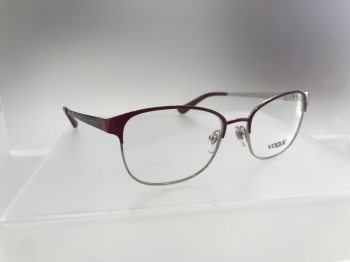 Vogue  4072 5055